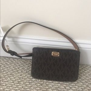 NWT Michael Kors brown and gold travel wallet ❤️❤️